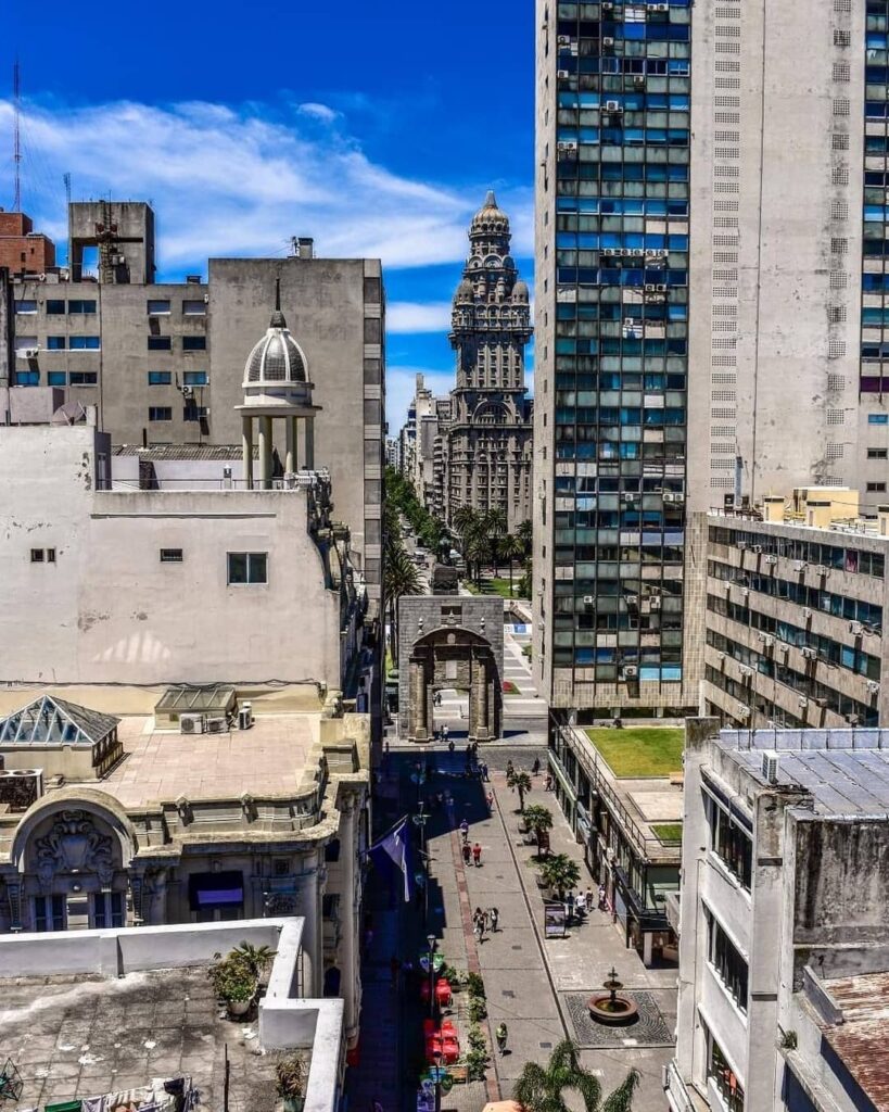 Montevideo bahía sudamericana escondida