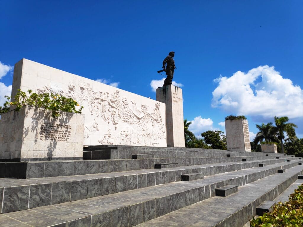 mausoleo del che guevara