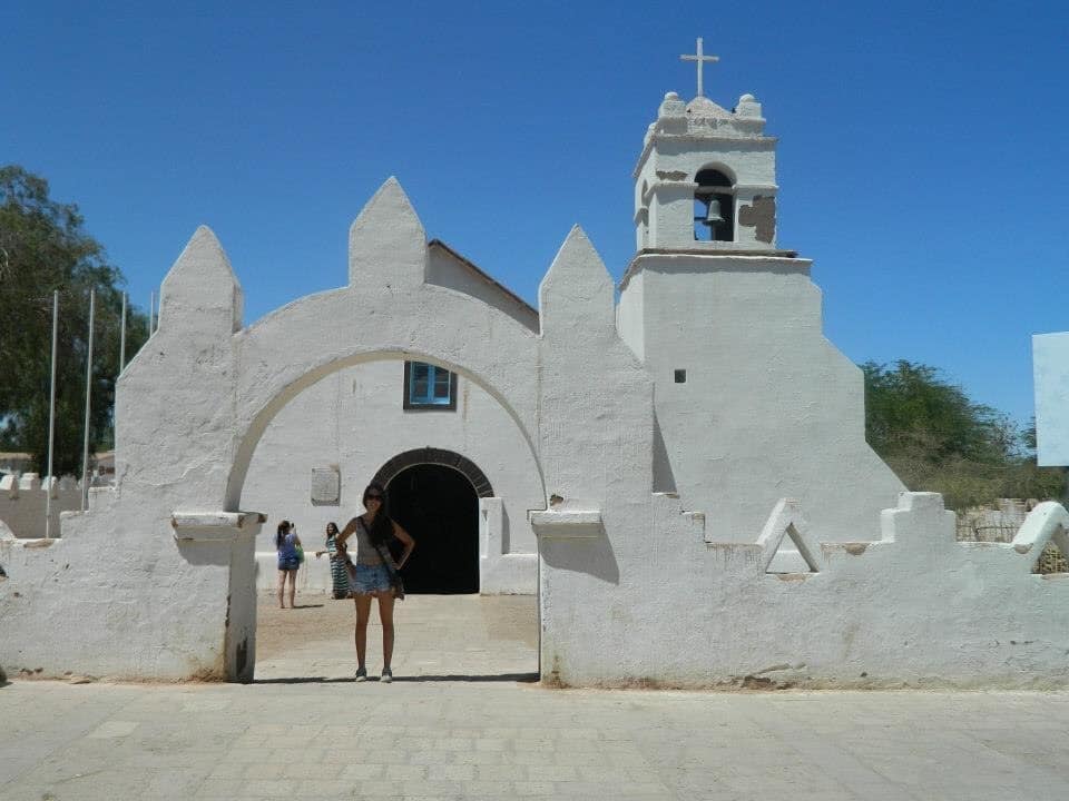 Yo en la Iglesia San Pedro de Atacama. Own picture.