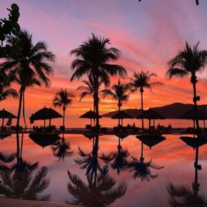 playa la ropa - zihuatanejo