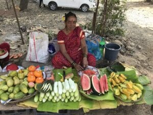 Vendedora de frutas en Mumbai