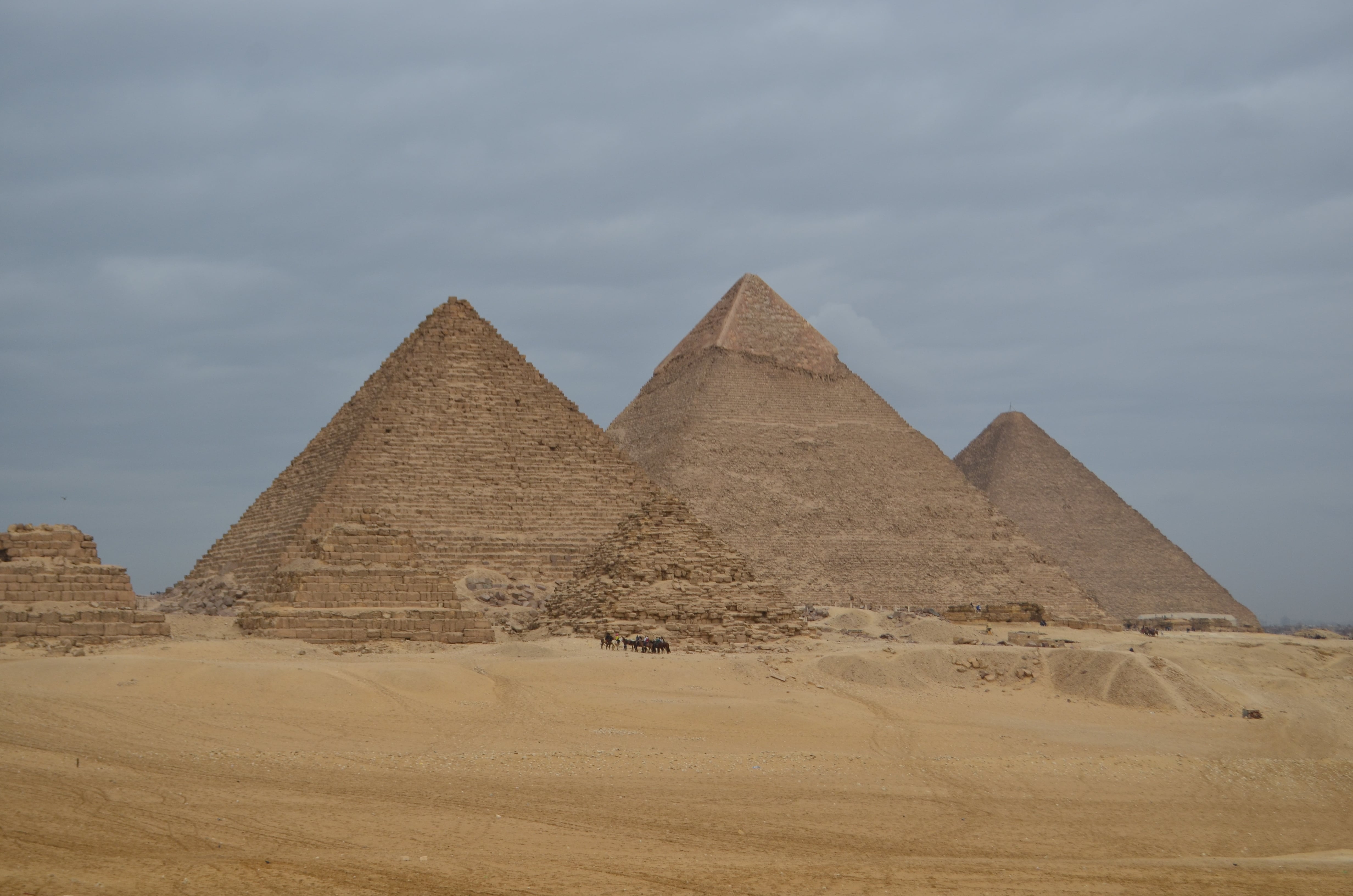 Pirámides Keops, Kefrén y Micerinos