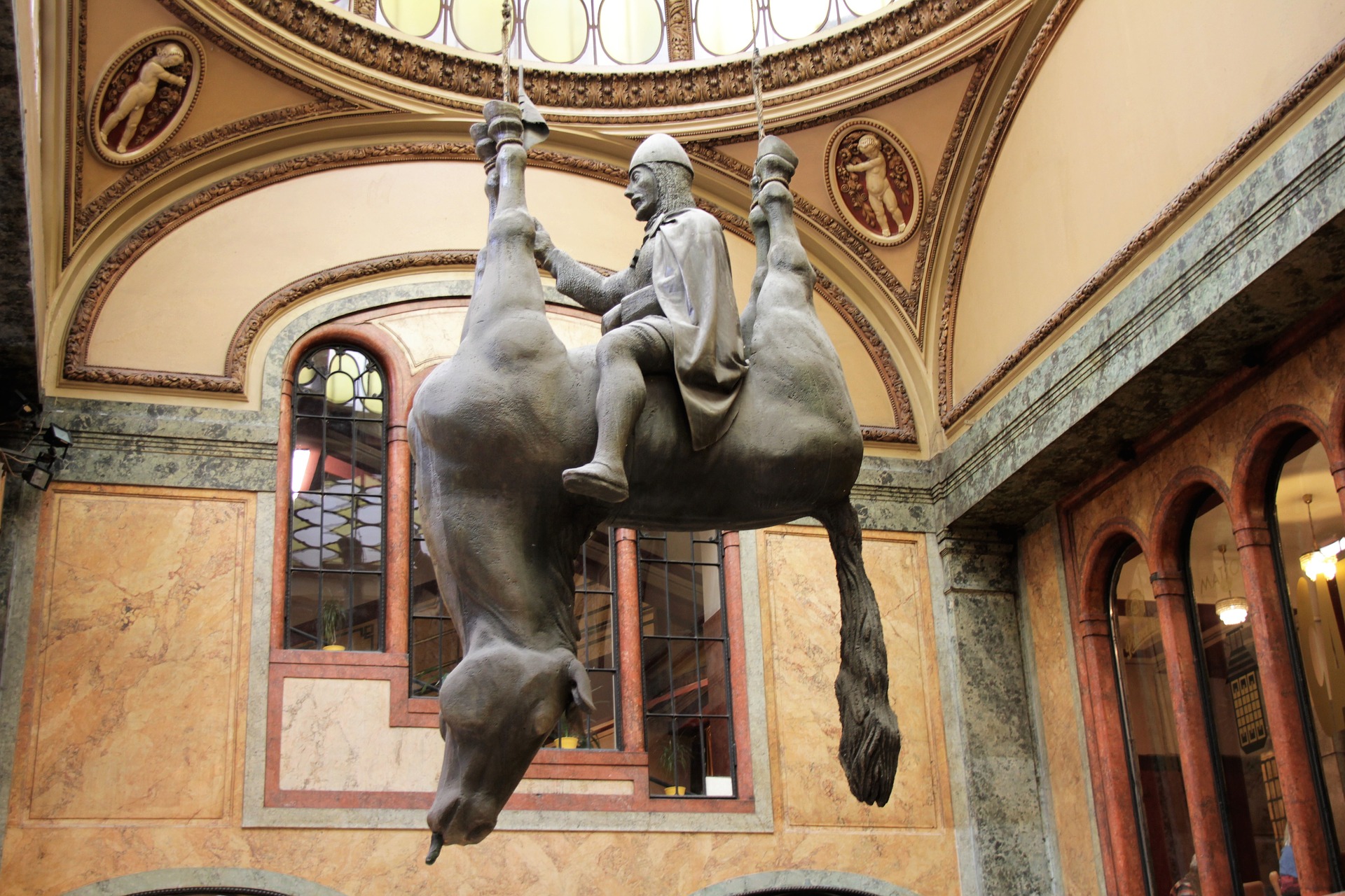 Escultura del caballo muerto, Praga 