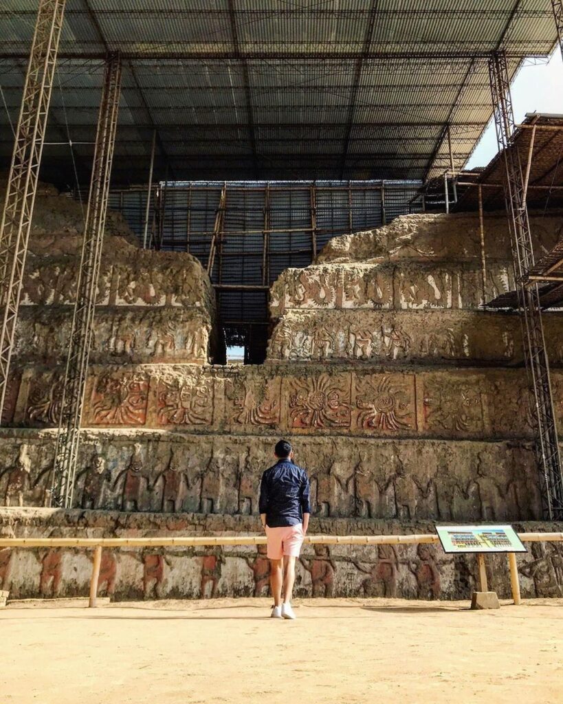 Huaca del Sol y La Luna. Turismo en Perú