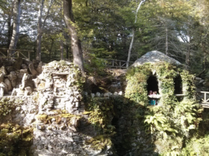 Irlanda con niños casa piedra Tollymore