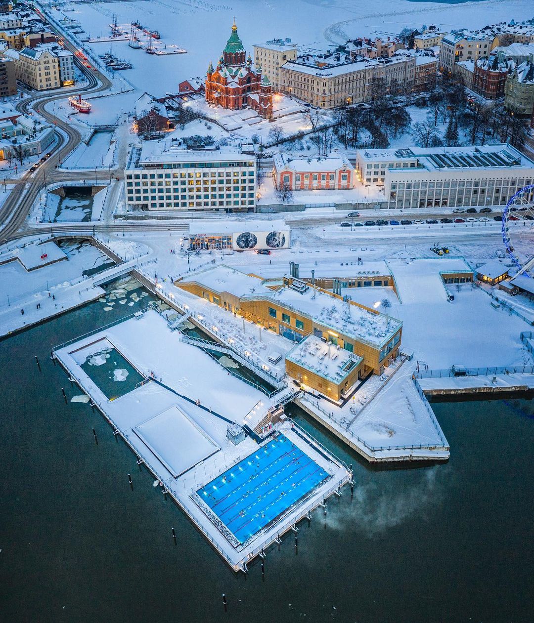 Piscina y sauna en el centro de Helsinki