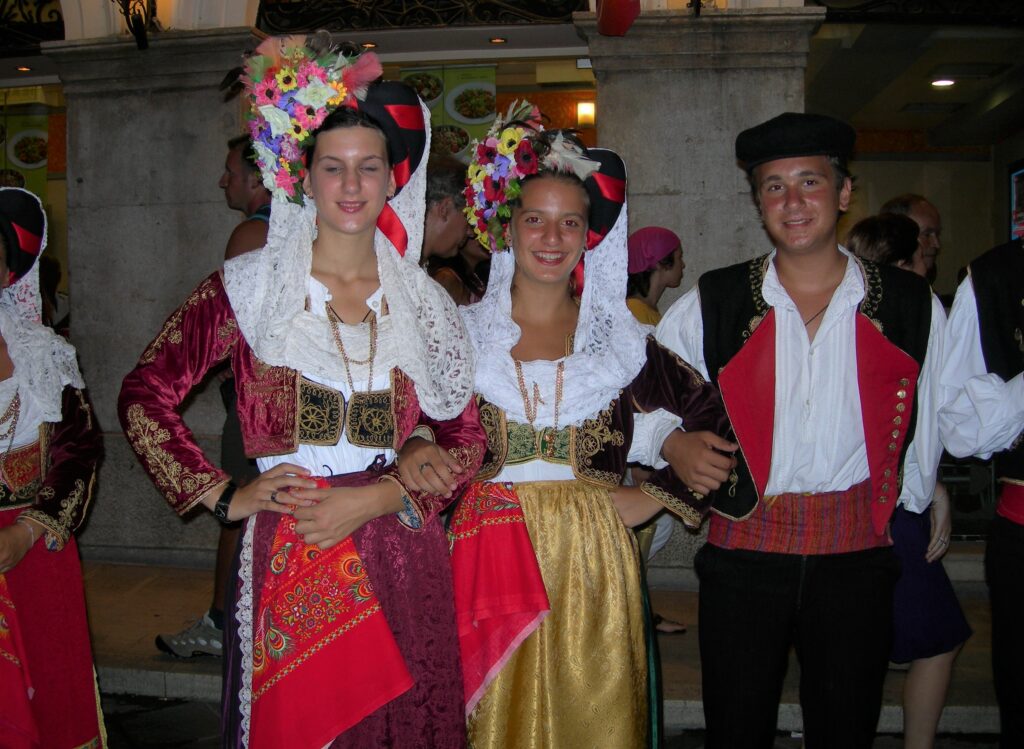 Grecia, tradiciones griegas, trajes típicos de Grecia