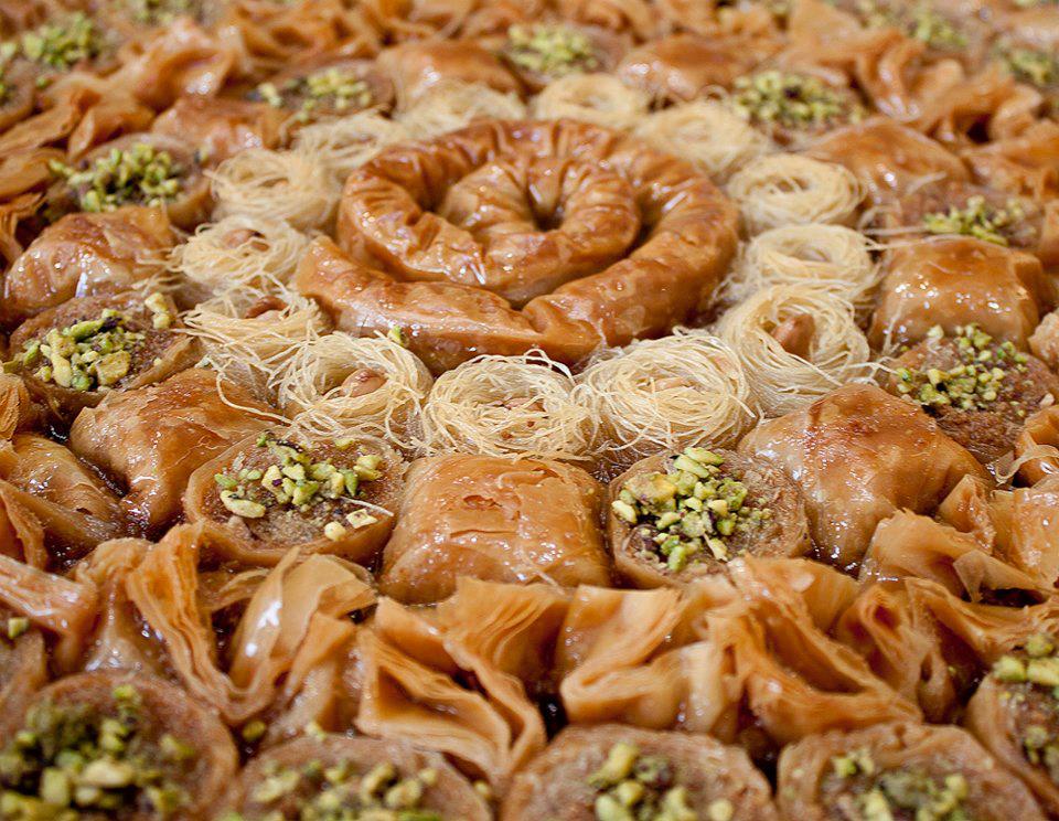 Grecia tieen una gran tradición de dulces de origen turco entre los que destaca el baklavas