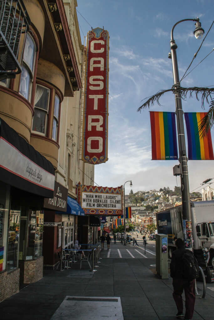 Castro Street y Castro Theatre